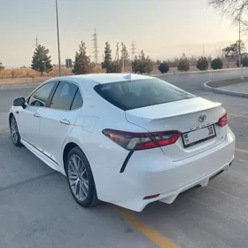 Toyota Camry 2022
