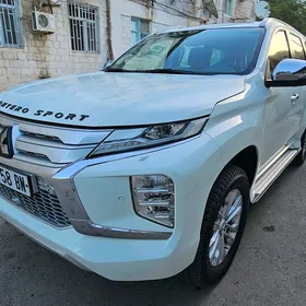 Mitsubishi Montero Sport 2023