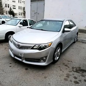 Toyota Camry 2013