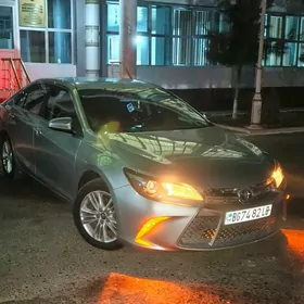 Toyota Camry 2017