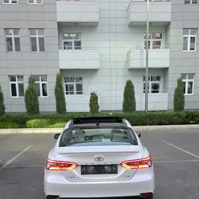 Toyota Camry 2023