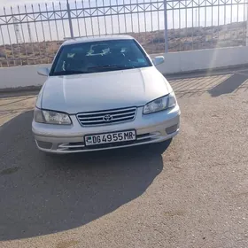 Toyota Camry 1999