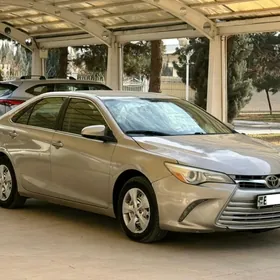 Toyota Camry 2015