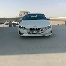 Hyundai Elantra 2021