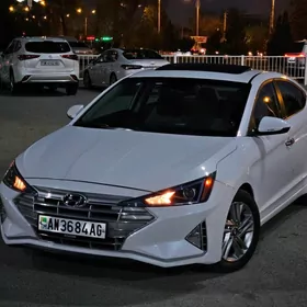 Hyundai Elantra 2020