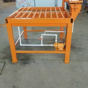 makina mramor deşýän.