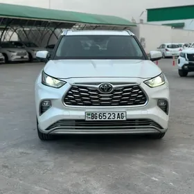 Toyota Highlander 2020