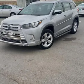 Toyota Highlander 2017