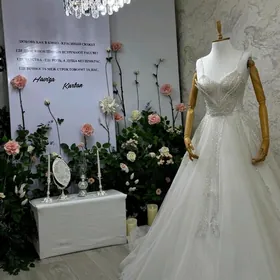 Продам свадебные платья