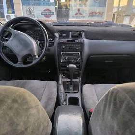 Nissan Maxima 1999