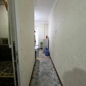 satlyk 11mkr 1 etaj 3komnat,