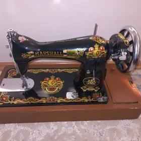 Швейная машинка