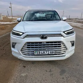 Toyota Grand Highlander 2024