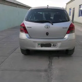 Toyota Yaris 2009