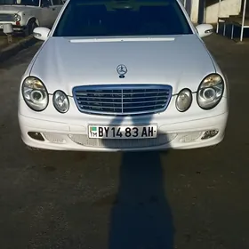 Mercedes-Benz E320 2002