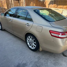 Toyota Camry 2011