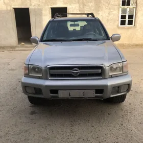 Nissan Pathfinder 2000