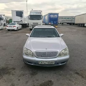 Mercedes-Benz S-Class 1999