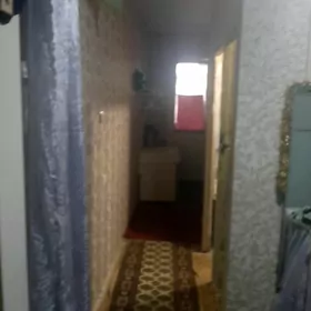 .srocno 4 komnat 1 etaj