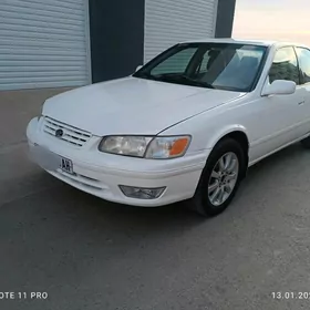 Toyota Camry 2000