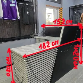 стол - ресепшн