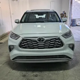 Toyota Highlander 2022