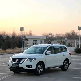 Nissan Pathfinder 2020