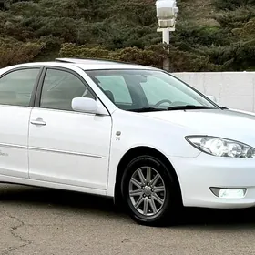 Toyota Camry 2004