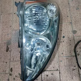 RX 330 on fara sag tarap