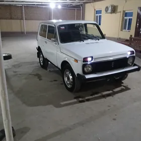 Lada Niva 2003