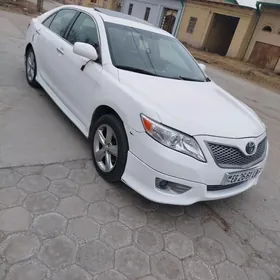 Toyota Camry 2011
