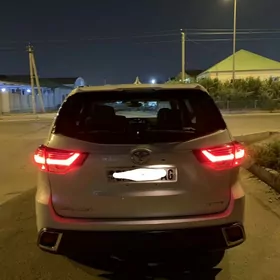 Toyota Highlander 2018