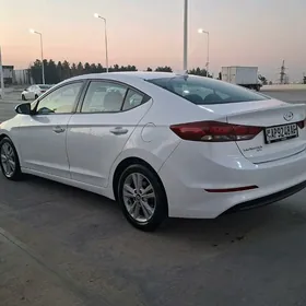 Hyundai Elantra 2018