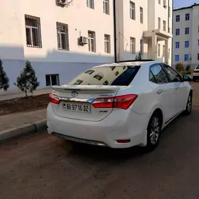 Toyota Camry 2014