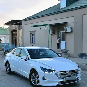 Hyundai Sonata 2021