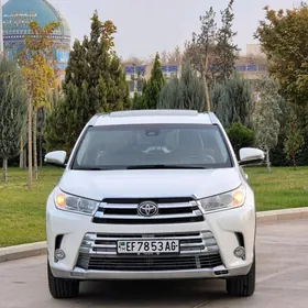 Toyota Highlander 2018