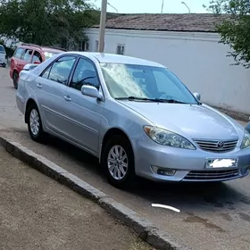 Toyota Camry 2005