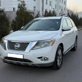 Nissan Pathfinder 2014