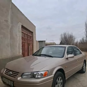 Toyota Camry 1997