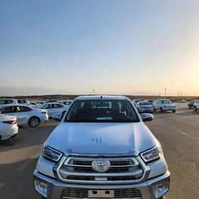 Toyota Hilux 2025