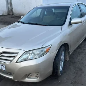 Toyota Camry 2011