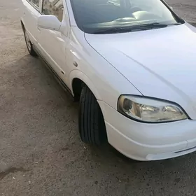 Opel Astra 2000