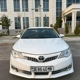 Toyota Camry 2013