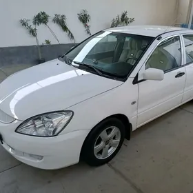 Mitsubishi Lancer 2005