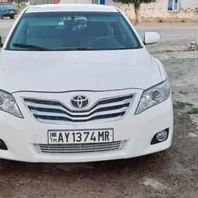 Toyota Camry 2010