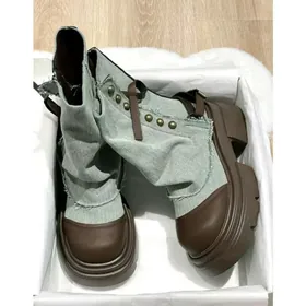 Женские ботинки