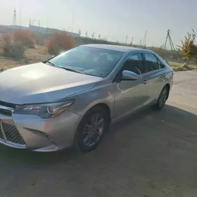 Toyota Camry 2017