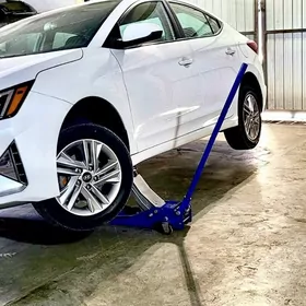 Hyundai Elantra 2020