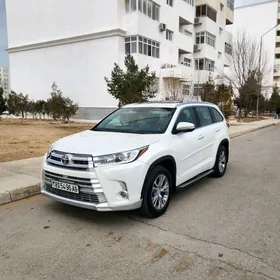 Toyota Highlander 2016