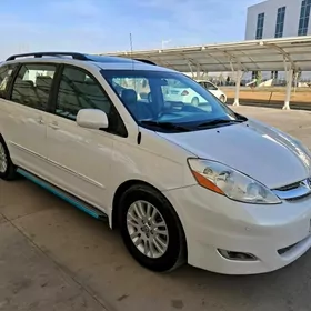 Toyota Sienna 2008
